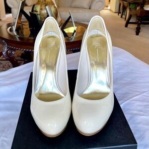 INC International Concepts Heels - Bone color